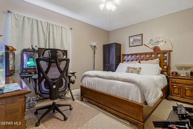 717 LAKESHORE Drive, El Paso, TX 79932