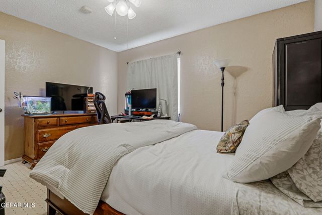 717 LAKESHORE Drive, El Paso, TX 79932