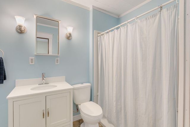 201 Maple Avenue, La Porte, IN 46350