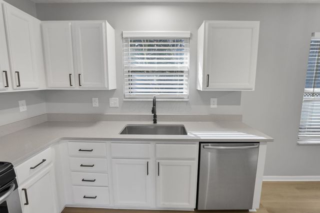 4583 Fern Trail Drive, Hilliard, OH 43026