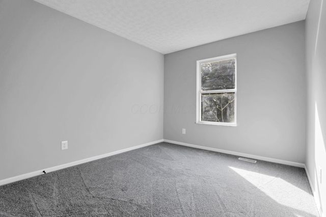 4583 Fern Trail Drive, Hilliard, OH 43026