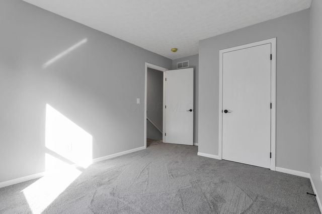 4583 Fern Trail Drive, Hilliard, OH 43026