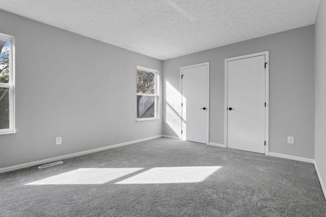 4583 Fern Trail Drive, Hilliard, OH 43026