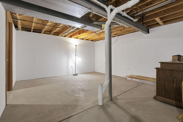 4583 Fern Trail Drive, Hilliard, OH 43026