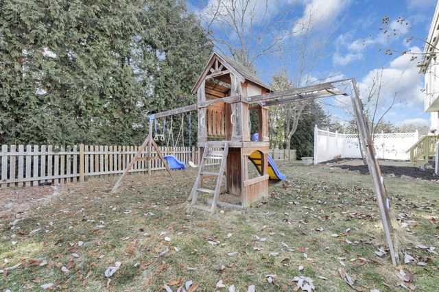 4583 Fern Trail Drive, Hilliard, OH 43026