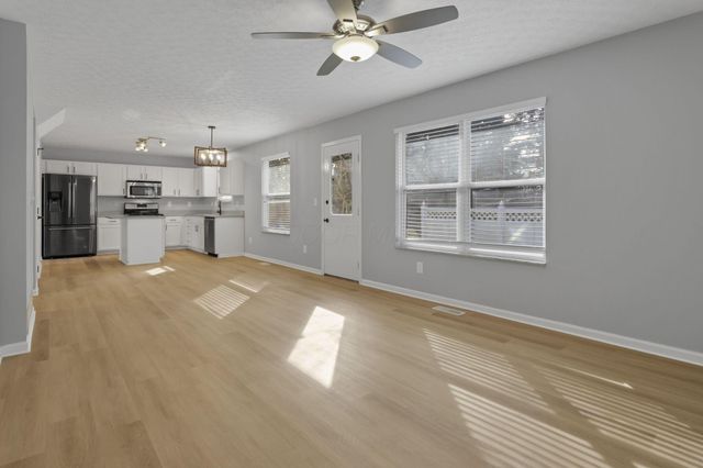 4583 Fern Trail Drive, Hilliard, OH 43026