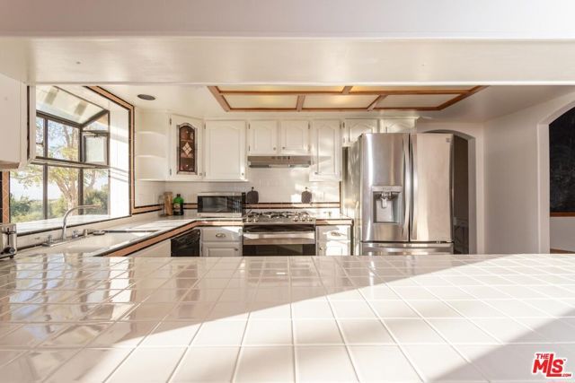 29243 Piani Road, Pearblossom, CA 93553