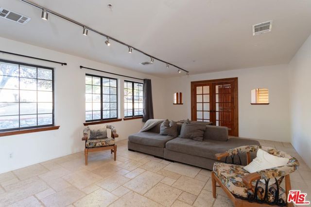 29243 Piani Road, Pearblossom, CA 93553