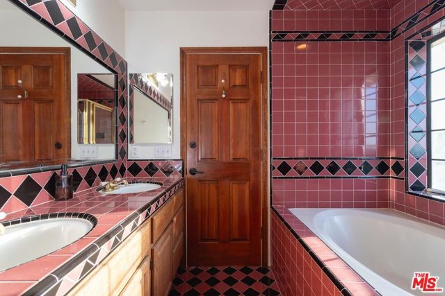 29243 Piani Road, Pearblossom, CA 93553