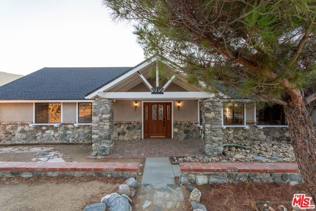 29243 Piani Road, Pearblossom, CA 93553