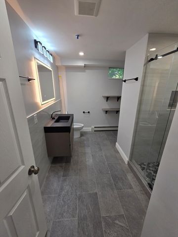 137 Centre St G, Boston, MA 02119