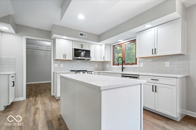13749 Langley Court, Carmel, IN 46032