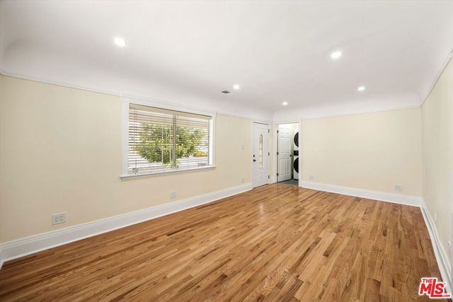 6190 Mesa Avenue, Los Angeles, CA 90042