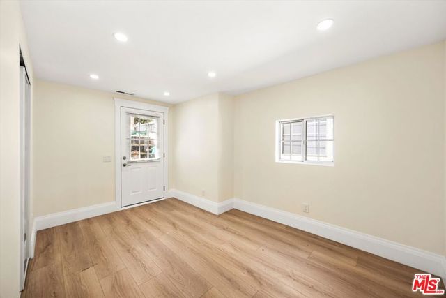 6190 Mesa Avenue, Los Angeles, CA 90042