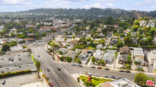 6190 Mesa Avenue, Los Angeles, CA 90042