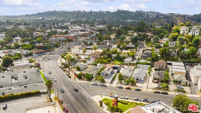 6190 Mesa Avenue, Los Angeles, CA 90042