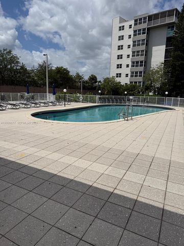 1175 NE Miami Gardens Dr 703, Miami, FL 33179
