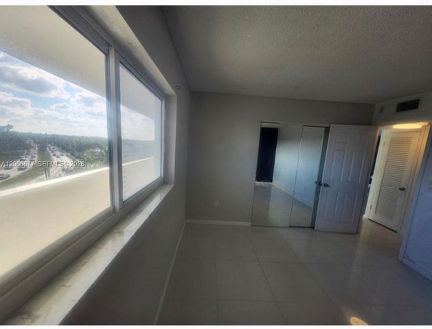 1175 NE Miami Gardens Dr 703, Miami, FL 33179