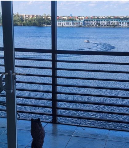 1175 NE Miami Gardens Dr 703, Miami, FL 33179