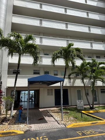 1175 NE Miami Gardens Dr 703, Miami, FL 33179