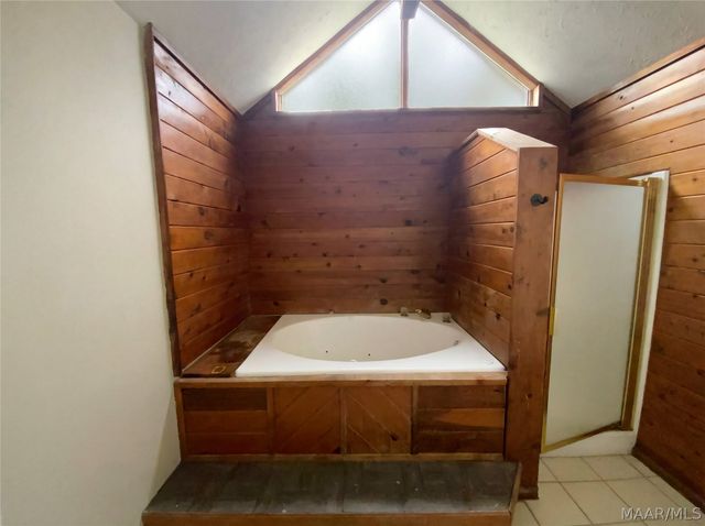 1221 Dalraida Road, Montgomery, AL 36109