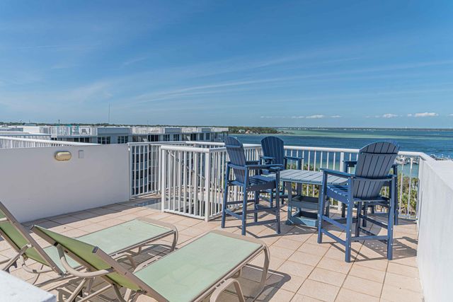 1322 SE Miracle Strip Parkway PH 6, Fort Walton Beach, FL 32548