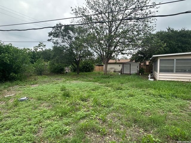 242 ZEPHYR DR, Windcrest, TX 78239