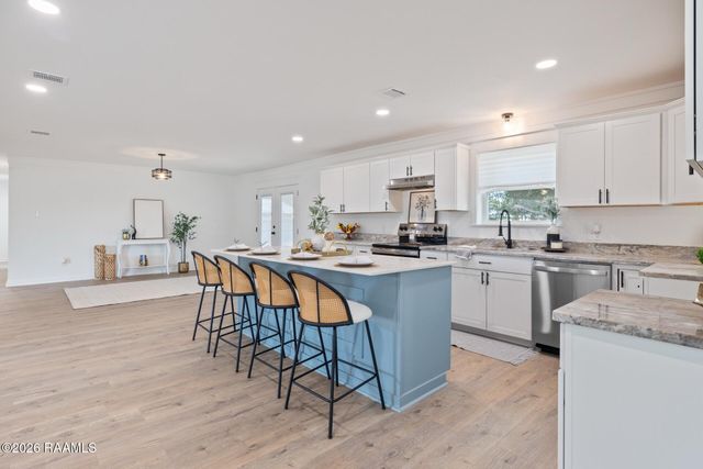 704 Victory Drive, New Iberia, LA 70563