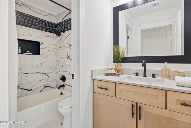 704 Victory Drive, New Iberia, LA 70563