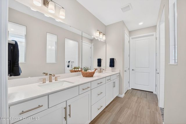 8874 Nixie Avenue, Melbourne, FL 32940