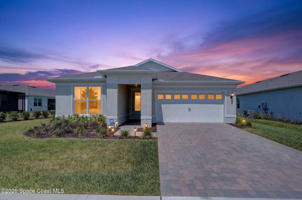 8874 Nixie Avenue, Melbourne, FL 32940