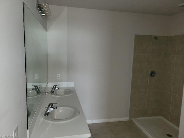 334 Kismet PKWY E, Cape Coral, FL 33909