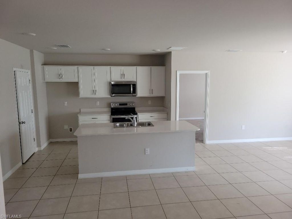 334 Kismet PKWY E, CAPE CORAL, FL 33909 — photo 2