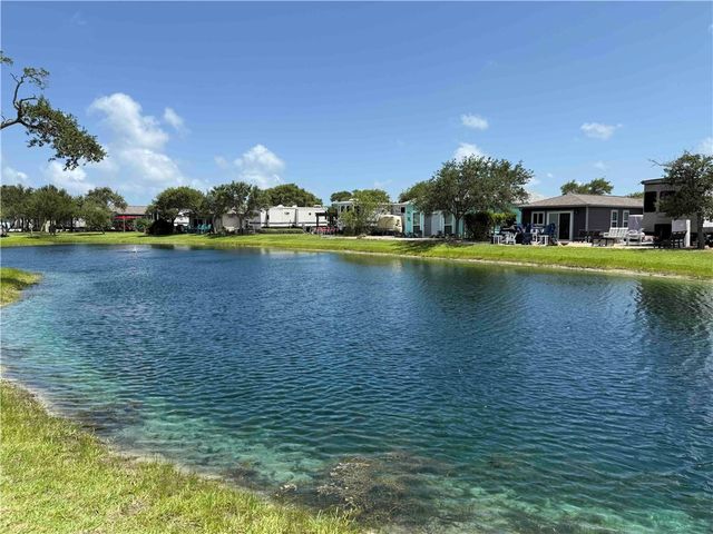 104 Augusta Circle, Aransas Pass, TX 78336