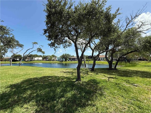 104 Augusta Circle, Aransas Pass, TX 78336