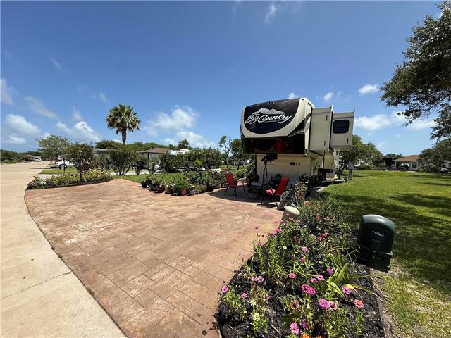 104 Augusta Circle, Aransas Pass, TX 78336