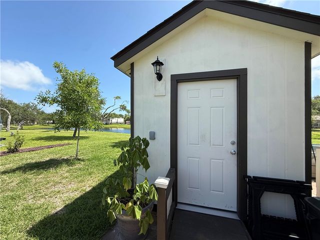 104 Augusta Circle, Aransas Pass, TX 78336
