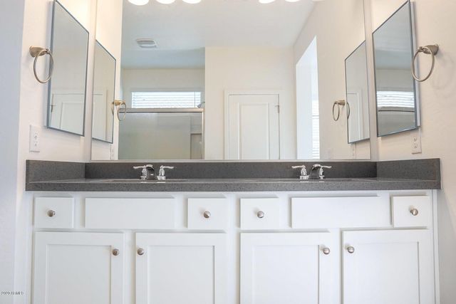 16013 N 65th Avenue, Glendale, AZ 85306