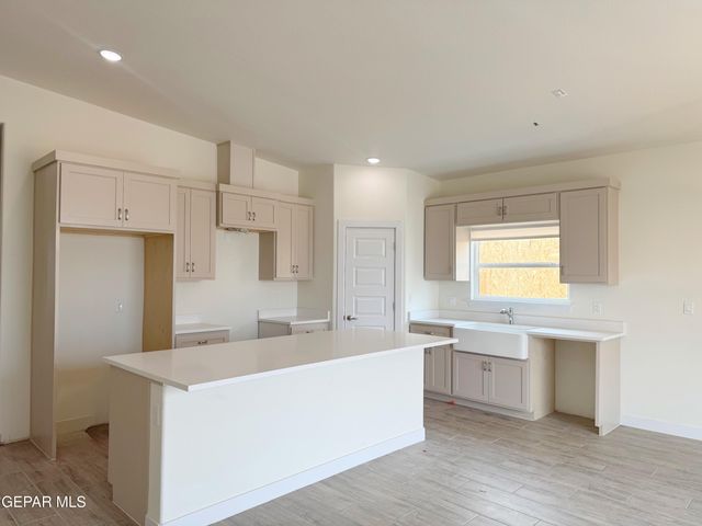 12320 Anson Mills Way, El Paso, TX 79934