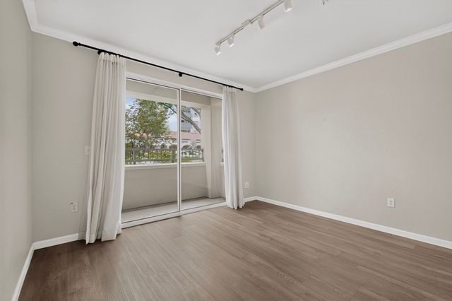 330 Las Colinas Boulevard E 170, Irving, TX 75039