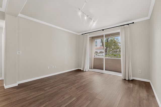 330 Las Colinas Boulevard E 170, Irving, TX 75039