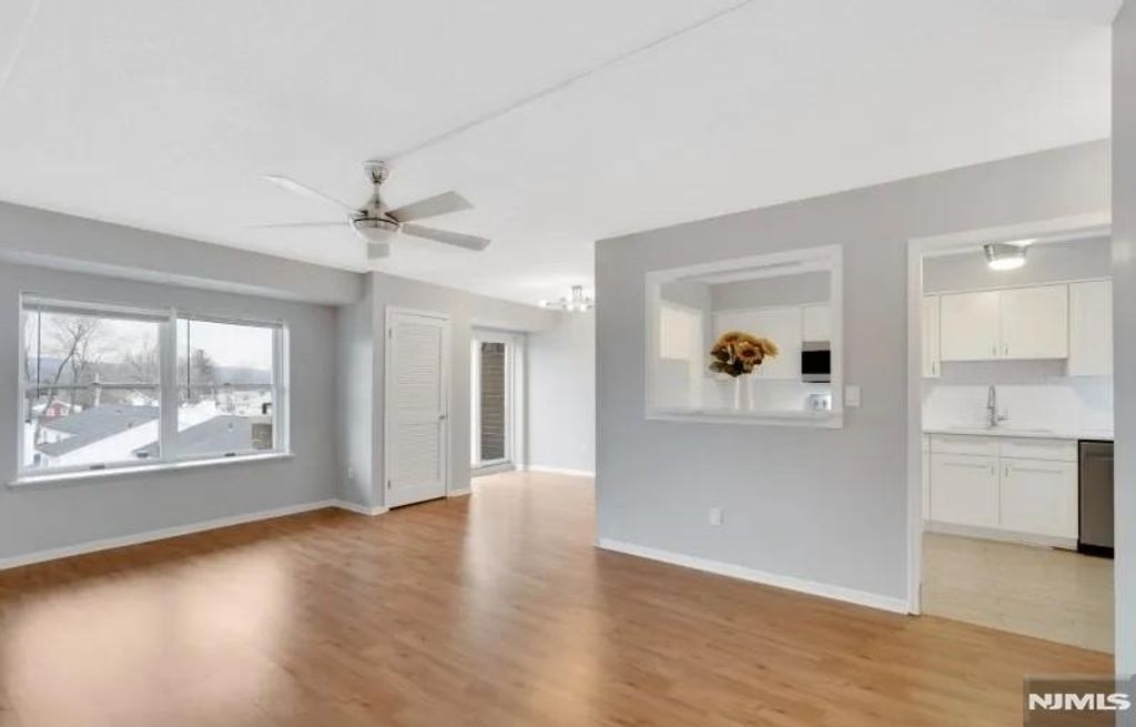 24 Iron Forge Square 24, Pompton Lakes, NJ 07442