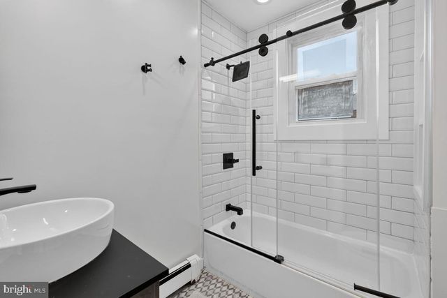 4913 BROOKS ST NE, Washington, DC 20019