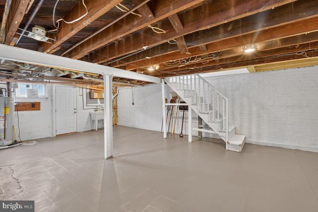 4913 BROOKS ST NE, Washington, DC 20019