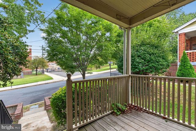4913 BROOKS ST NE, Washington, DC 20019