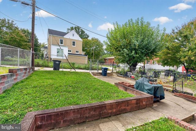 4913 BROOKS ST NE, Washington, DC 20019