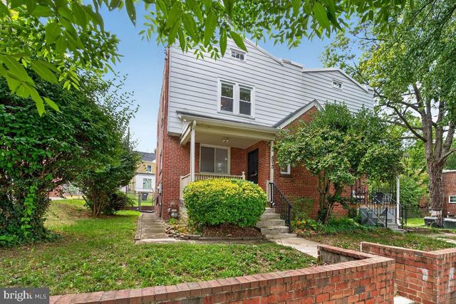 4913 BROOKS ST NE, Washington, DC 20019