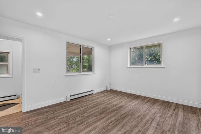4913 BROOKS ST NE, Washington, DC 20019