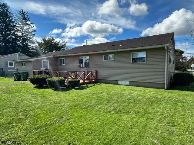 101 Hurley Dr, Hackettstown Town, NJ 07840