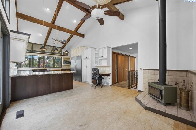 733 Snyder St, Richland, WA 99354